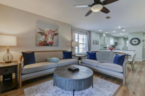 Luxurious Condo at Holiday Hills Resort - Beautifully Updated and Affordable - Family Amenities - No Steps